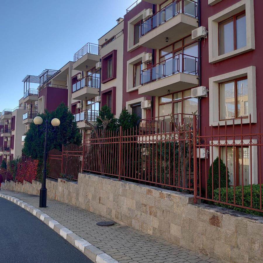 Helios 350M From The Beach Свети Влас Екстериор снимка