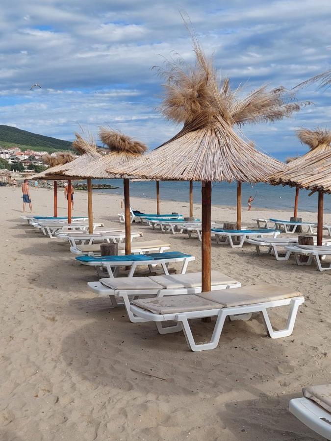 Helios 350M From The Beach Свети Влас Екстериор снимка